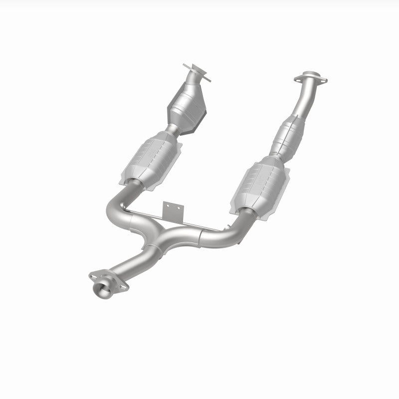 MagnaFlow Direct Fit Catalytic Converter 94-95 Ford Mustang 3.8L Tier 1 (California)
