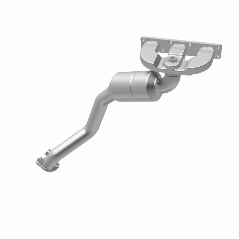 MagnaFlow Direct Fit Catalytic Converter BMW 5 01-03 front OEM