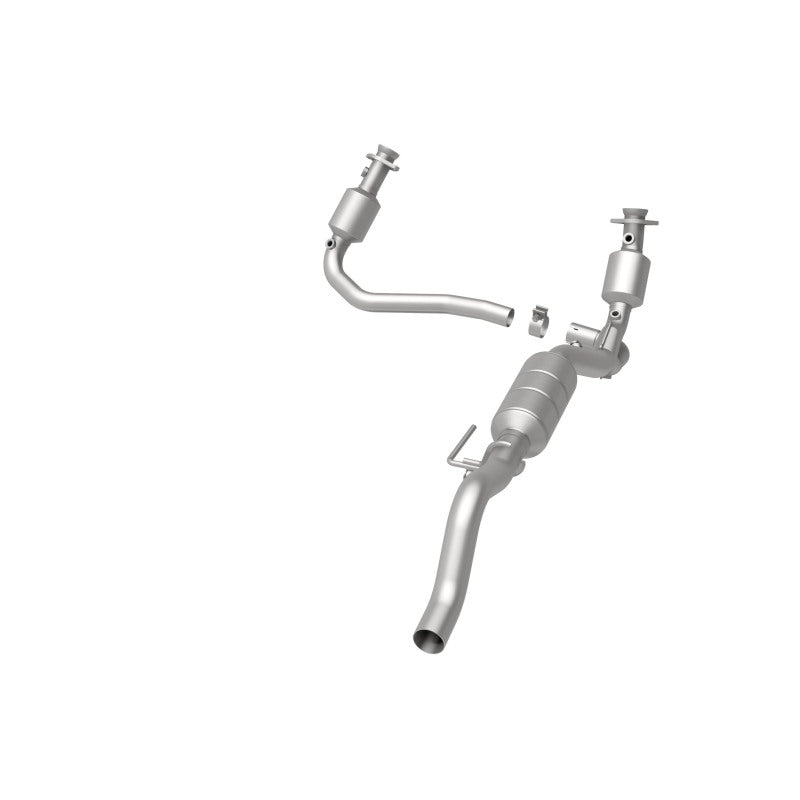 MagnaFlow Direct Fit Catalytic Converter 00-03 Durango 4WD 5.9L