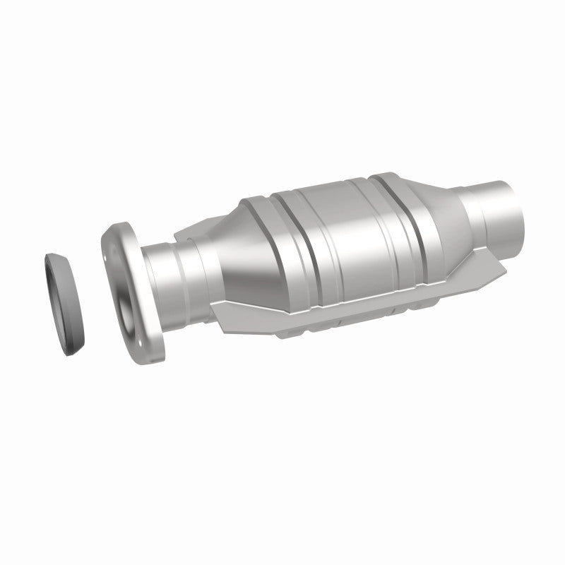 MagnaFlow Direct Fit Catalytic Converter 01-03 Highlander underbody