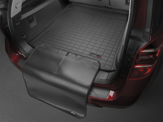 WeatherTech 18-20 Mercedes-Benz GLC Class SUV Plug-In Hybrid Cargo Liner w/Bumper Protector - Black