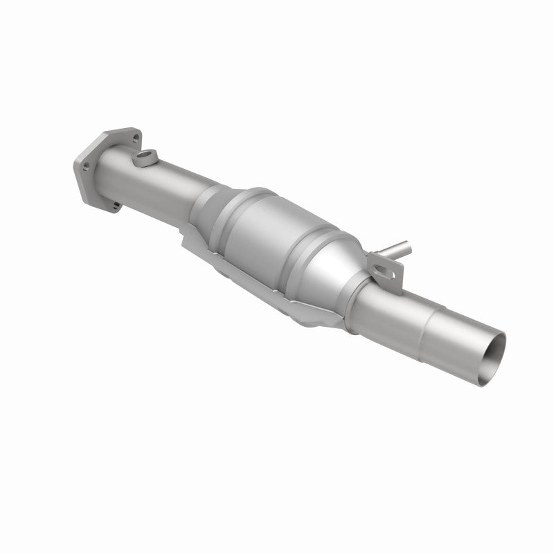 MagnaFlow Direct Fit Catalytic Converter 95 Volkswagen Golf 2.8L