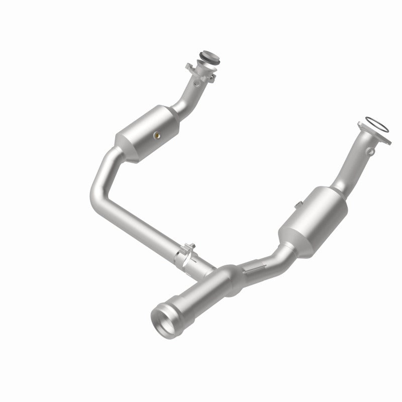 MagnaFlow 19-20 Chevrolet Silverado 1500 6.2L Single Underbody Direct-Fit Catalytic Converter