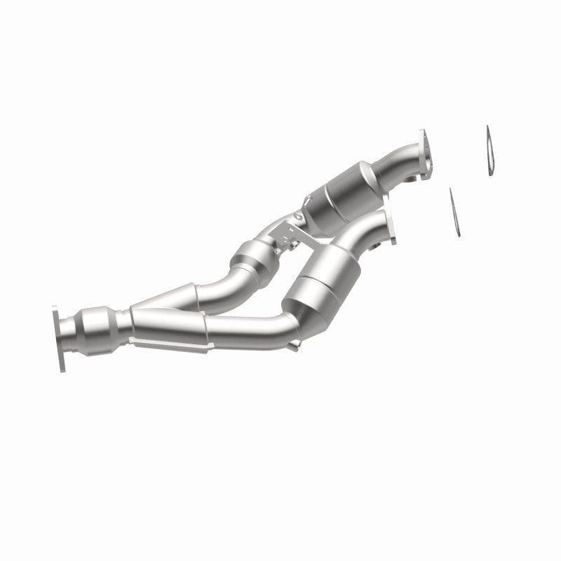 MagnaFlow Direct Fit Catalytic Converter 04-06 VW Touareg 3.2L