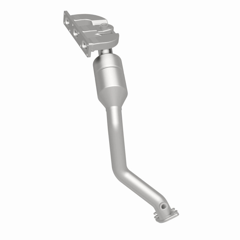 MagnaFlow Direct Fit Catalytic Converter BMW 5 01-03 front OEM