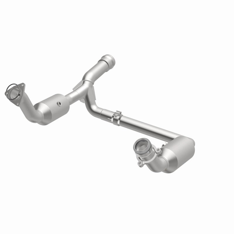 MagnaFlow 19-20 Chevrolet Silverado 1500 6.2L Single Underbody Direct-Fit Catalytic Converter