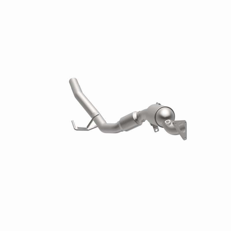 MagnaFlow Direct Fit Catalytic Converter 11-15 Volkswagen Touareg V6 3.6 OEM Underbody