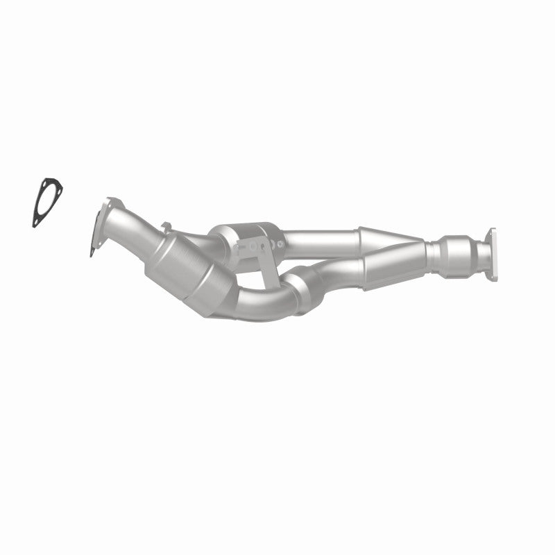MagnaFlow Direct Fit Catalytic Converter 04-06 VW Touareg 3.2L