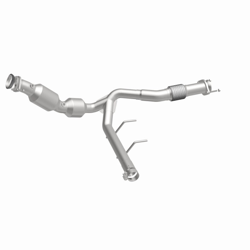 MagnaFlow 22-24 Ford Expedition 3.5L w/ Dual Exhaust Right Underbody Direct-Fit Catalytic Converter
