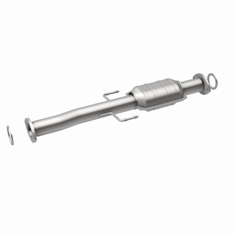 MagnaFlow Direct Fit Catalytic Converter 01-04 Toyota Tacoma 2.4L Rear