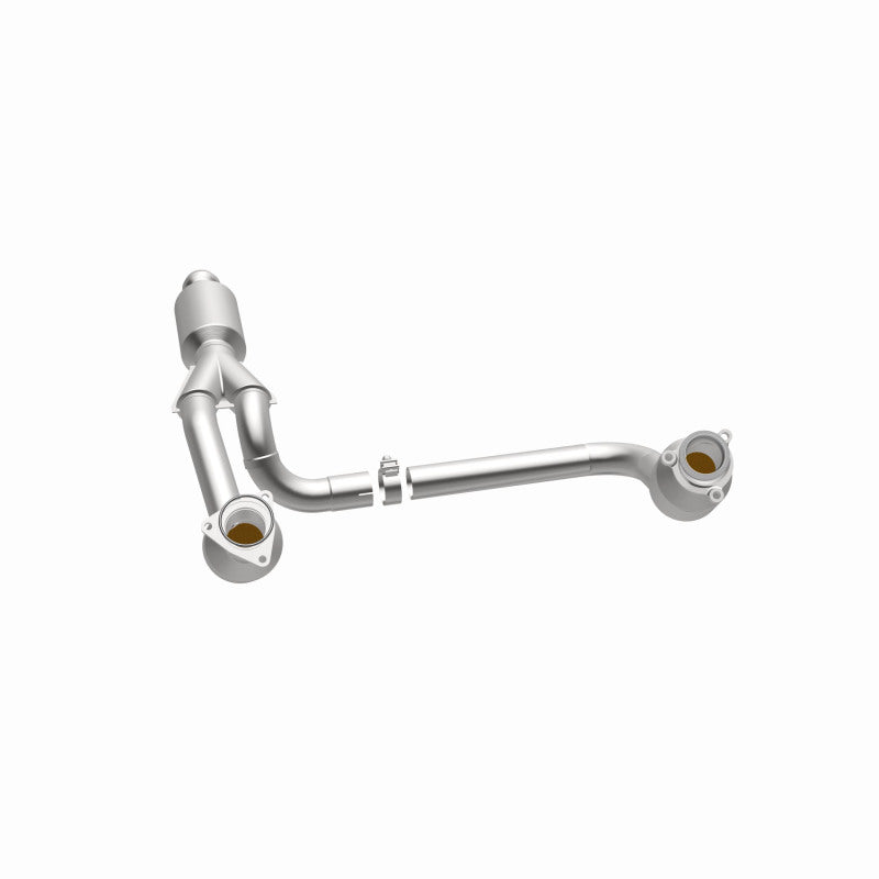 MagnaFlow 14-15 Chevrolet Silverado 1500 Underbody 4.3L / 5.3L Direct-Fit Catalytic Converter
