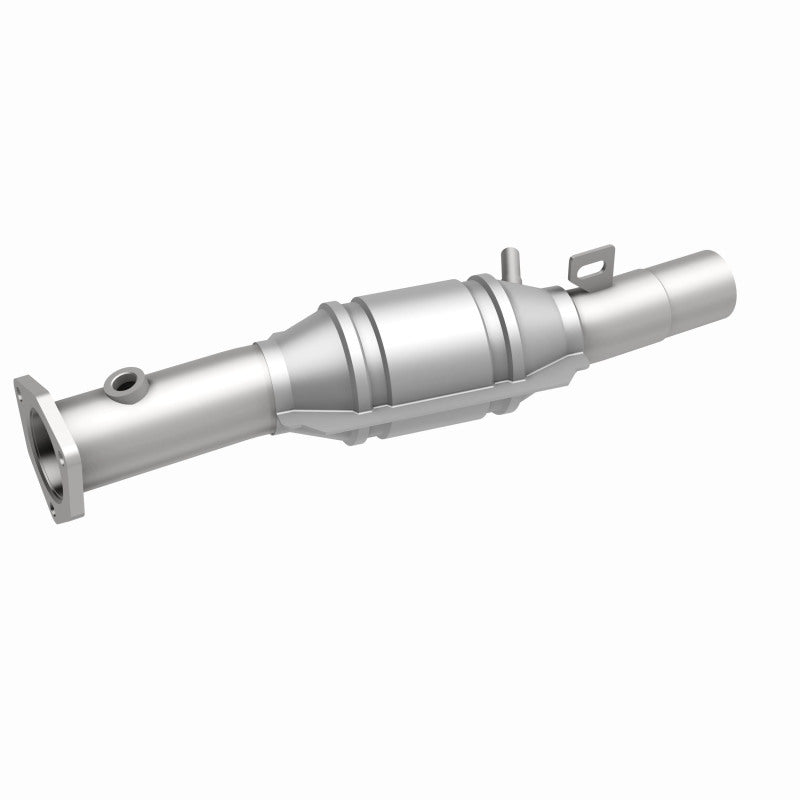 MagnaFlow Direct Fit Catalytic Converter 95 Volkswagen Golf 2.8L