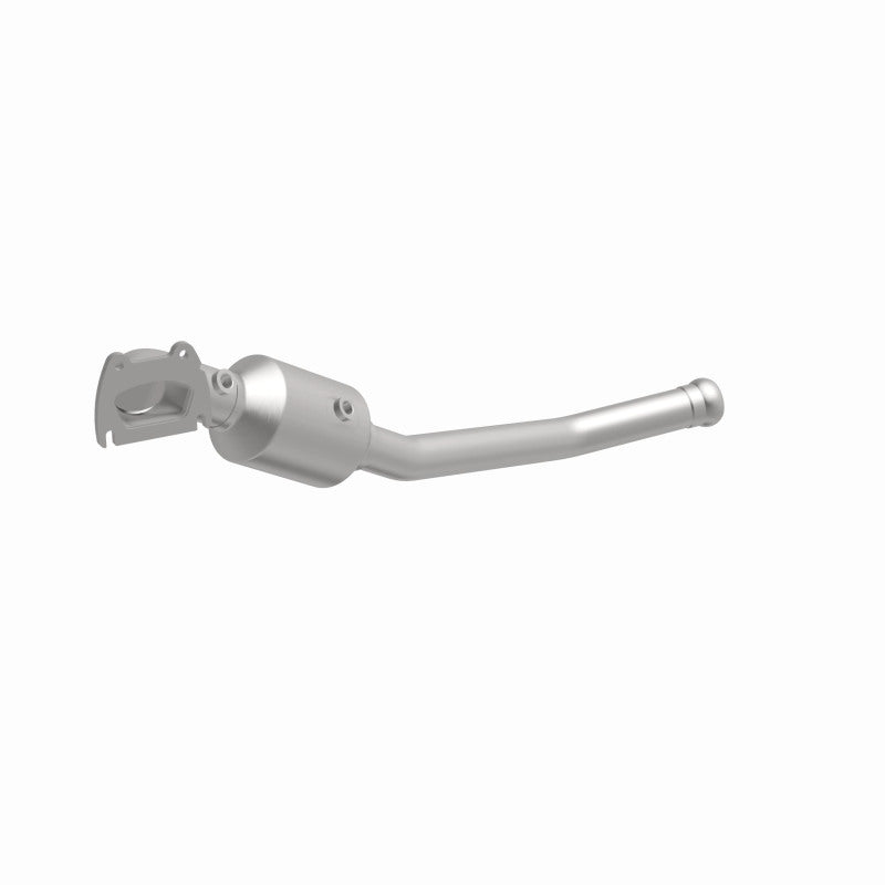 MagnaFlow Direct Fit Catalytic Conv 13-18 Dodge Durango 3.6L V6 / 13-18 Jeep Grand Cherokee 3.6L V6
